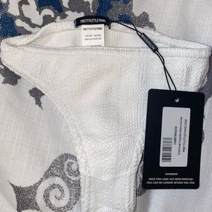 One size fits all bikini bottoms